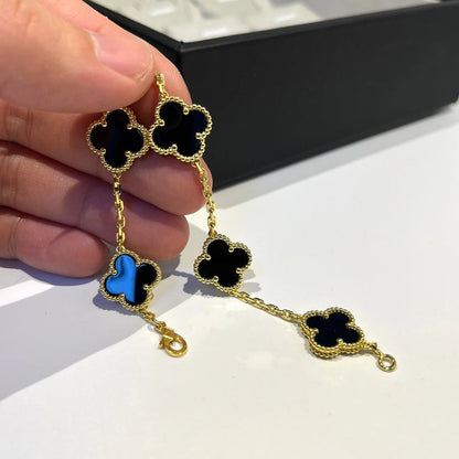 [Elite] CLOVER 5 MOTIF ONYXS BRACELET COLLECTION