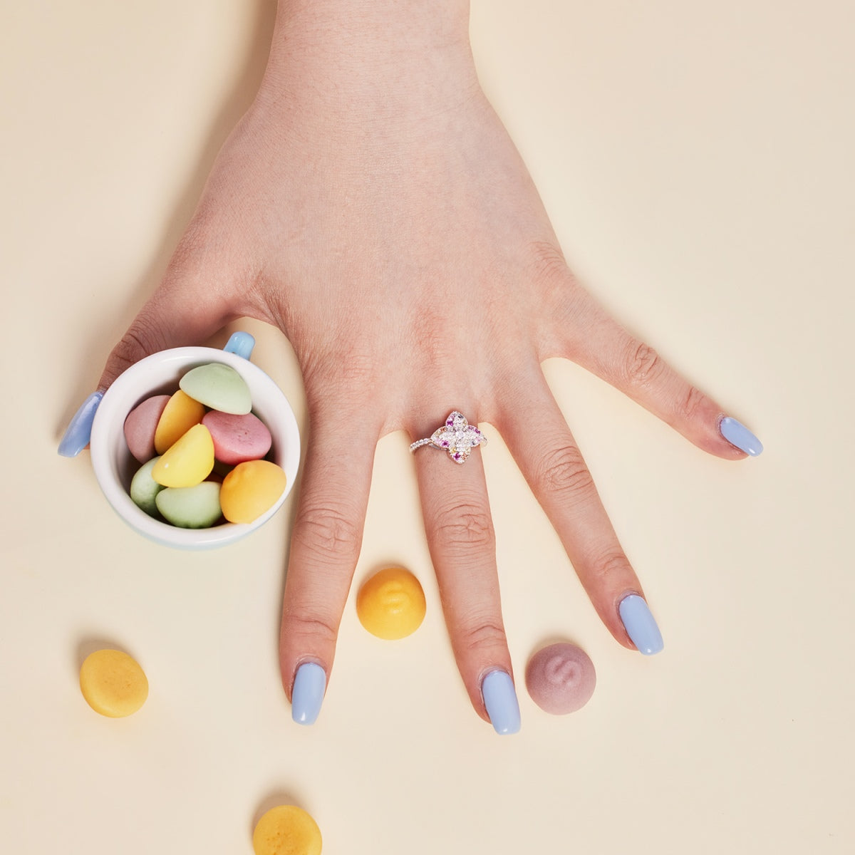 [Elite]Luxurious Colorful Flower Shape Banquet Ring