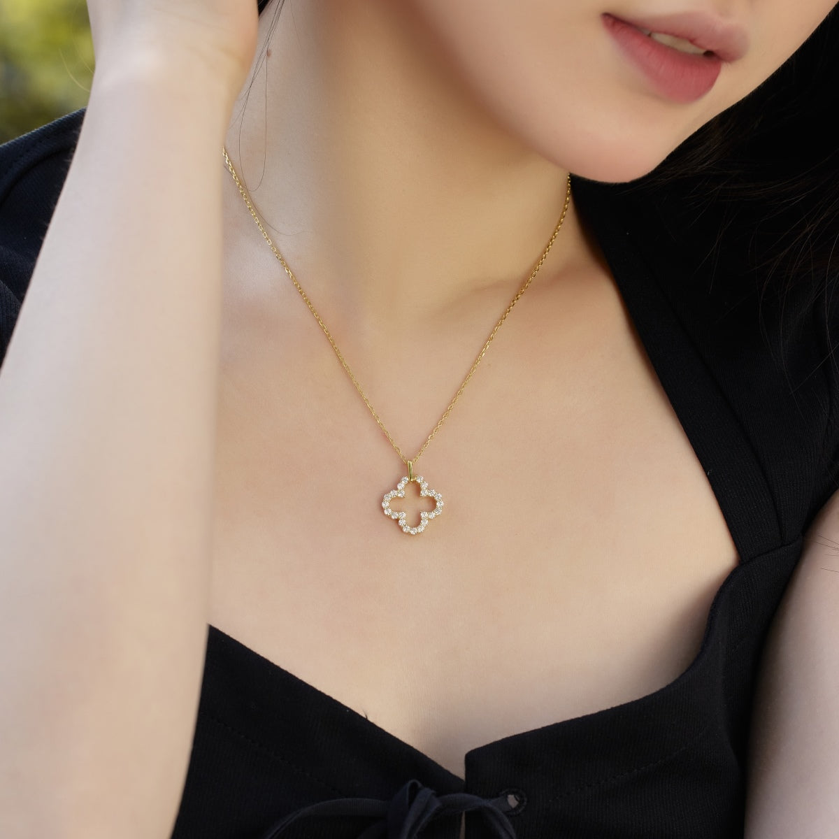[Elite]Four-Leaf Clover Hollow Design Exquisite Necklace