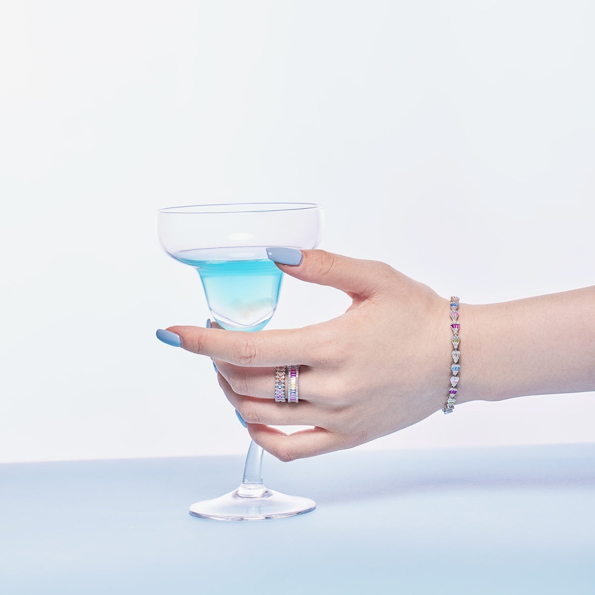 [Elite]Radiant Water Drop Shape Daily Bracelet