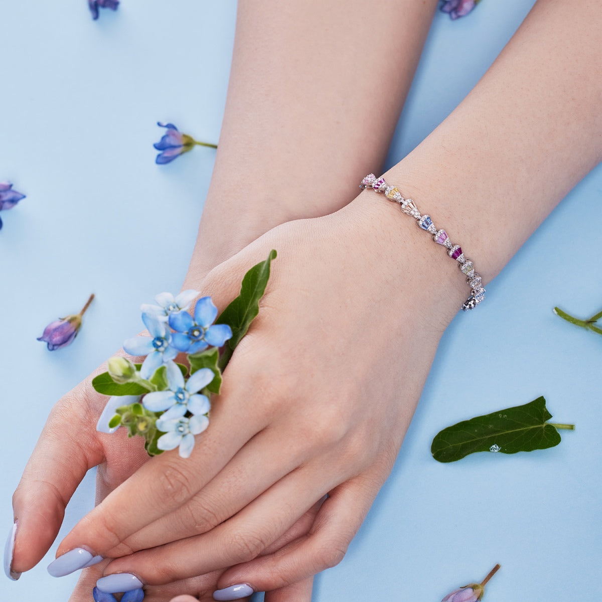 [Elite]Radiant Water Drop Shape Daily Bracelet