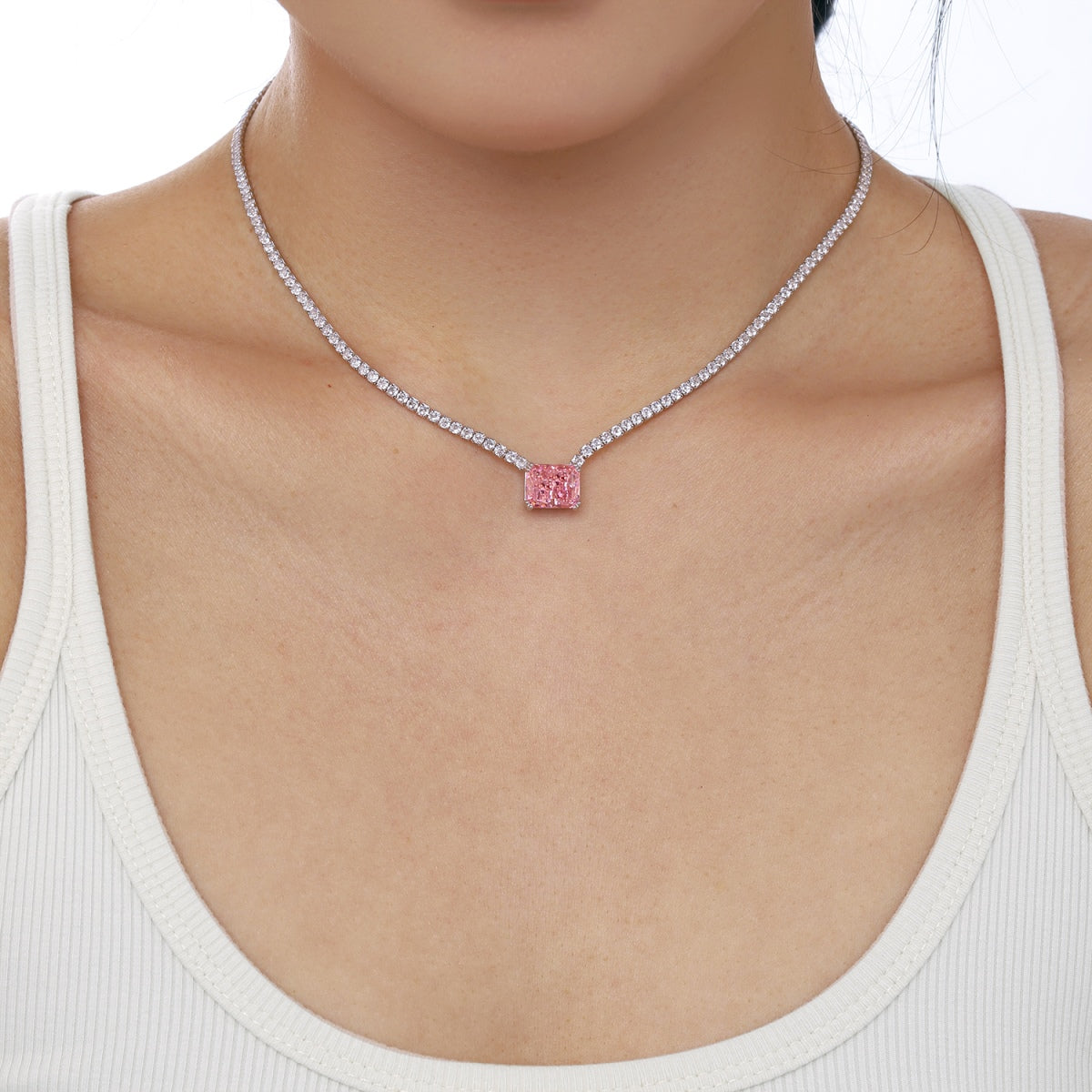[Elite]4.0 Carat Elegant Radiant Cut Necklace