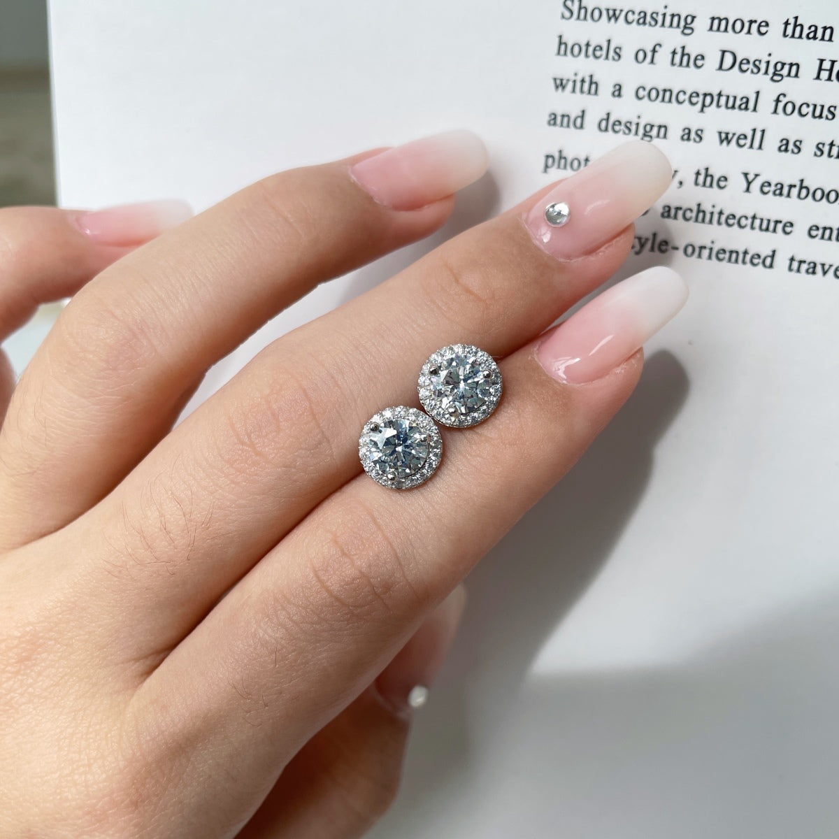 [Elite]Classic Princess Round Shape Earrings