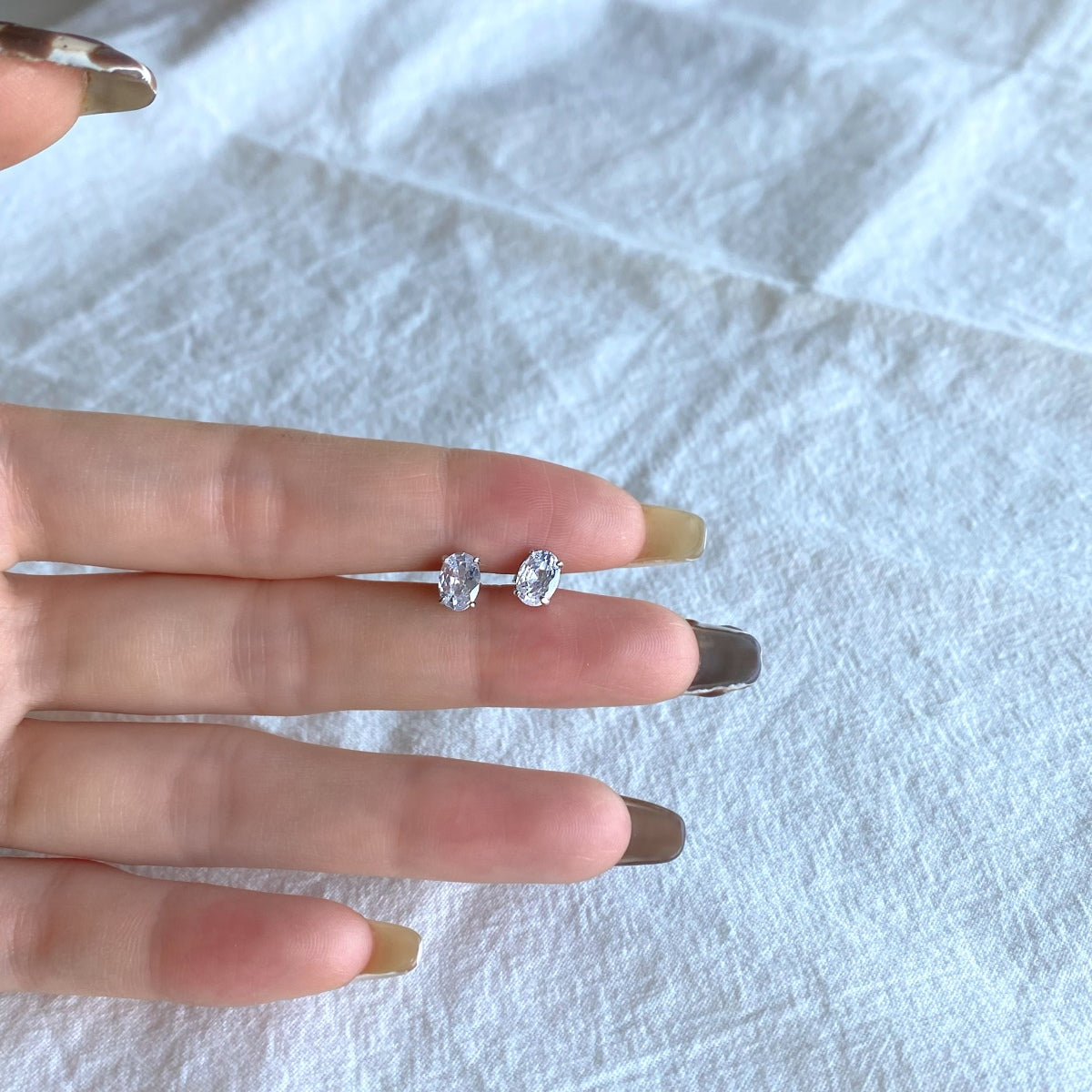 [Elite]Oval Classic Dignified Elegant Earrings
