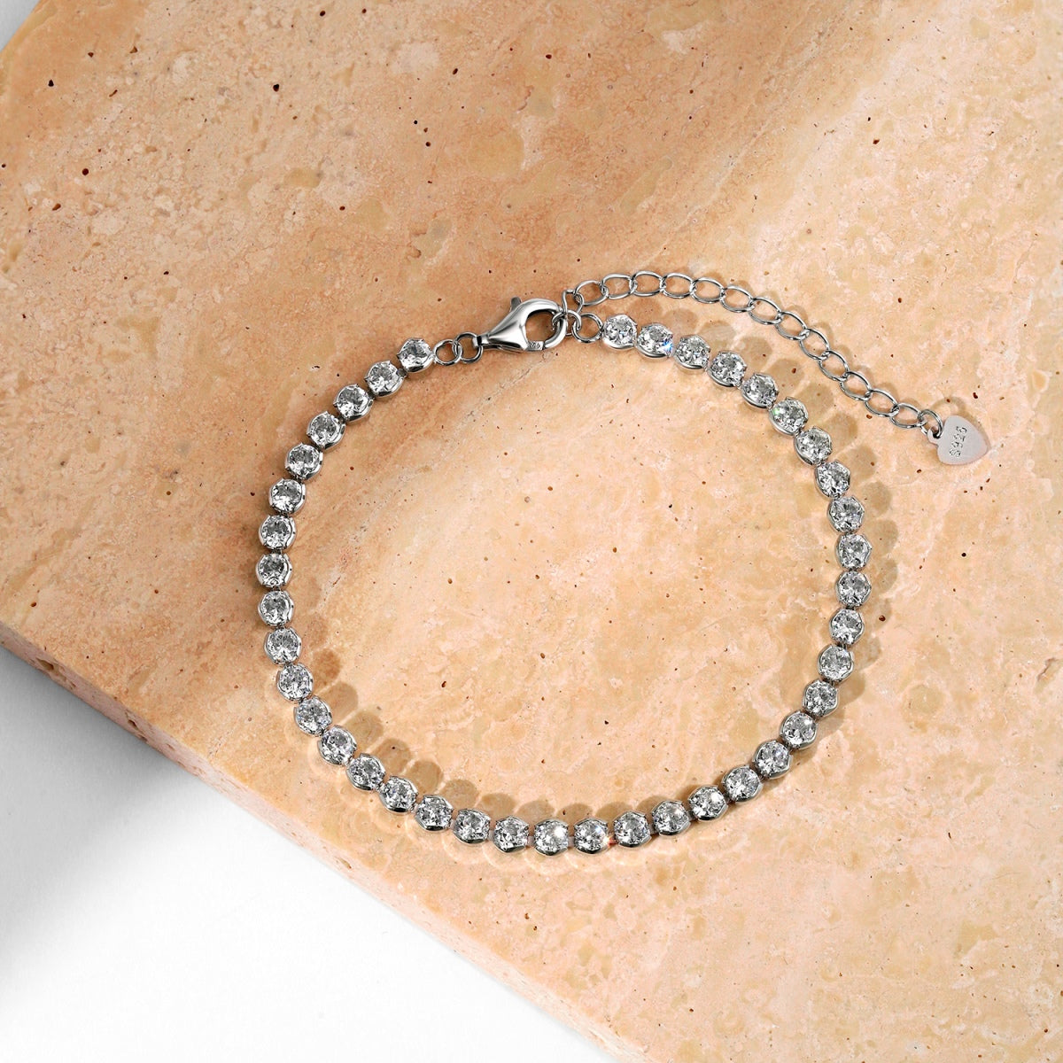 [Elite]Ornate  Sparkling Round Cut Daily Bracelet