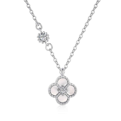 [Elite]Delicate Flower Shape Necklace