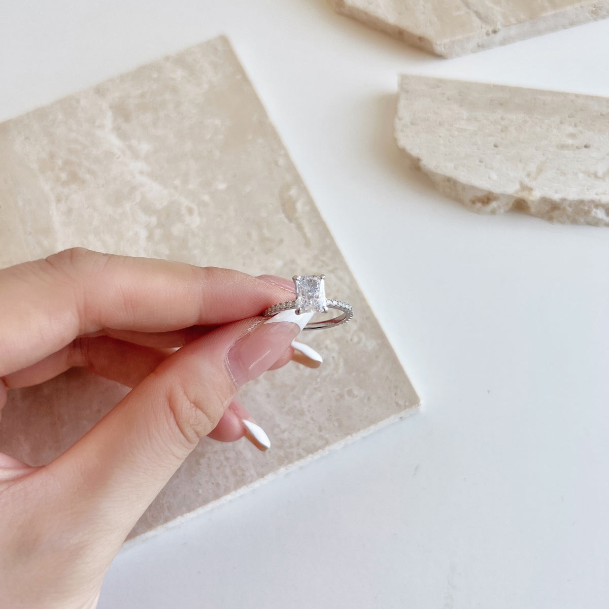 [Elite]2.0 Carat Dazzling Sparkling Radiant Cut Party Ring
