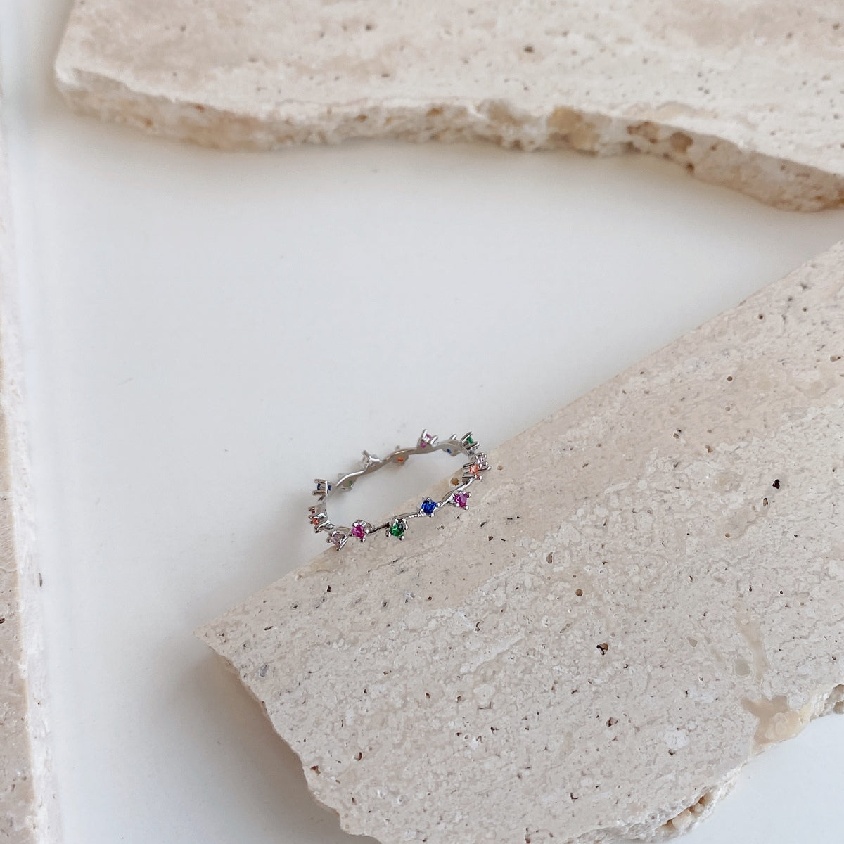 [Elite]Radiant Colorful Round Cut Daily Ring