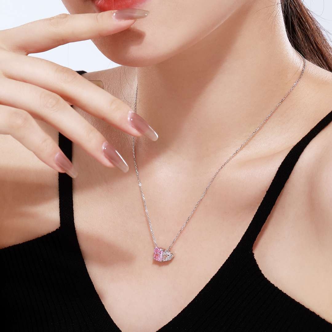 [Elite]Dazzling Square & Heart Shape Necklace