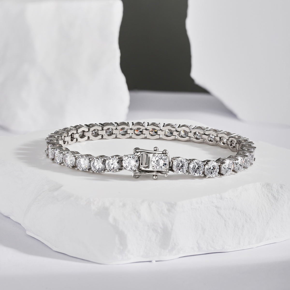 [Elite]Ornate Sparkling Round Cut Wedding Bracelet