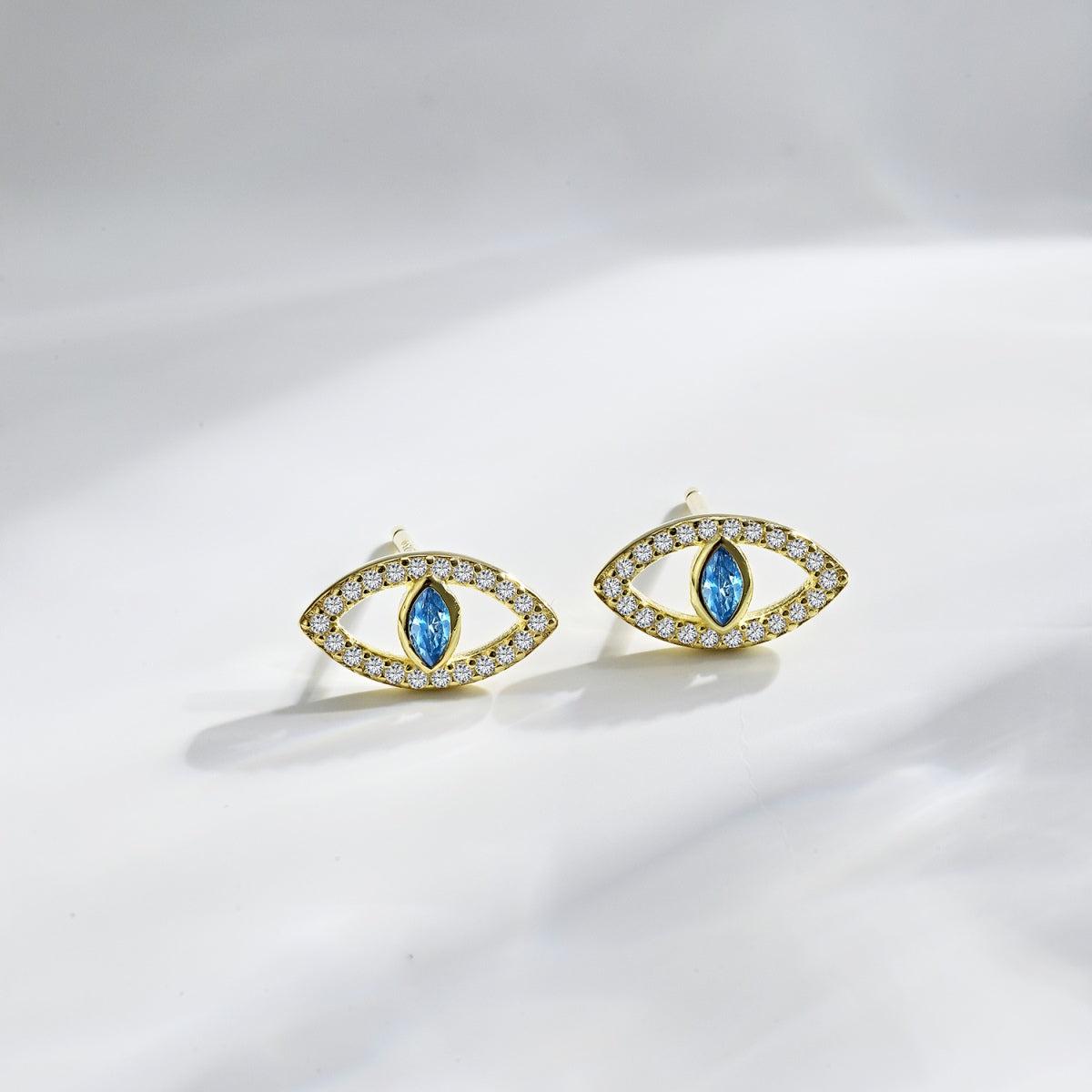 [Elite]Blue Devil Eyes Hollow Stud Earrings