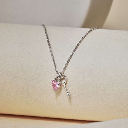 [Elite]Unique Heart Shape Key Pendent Necklace