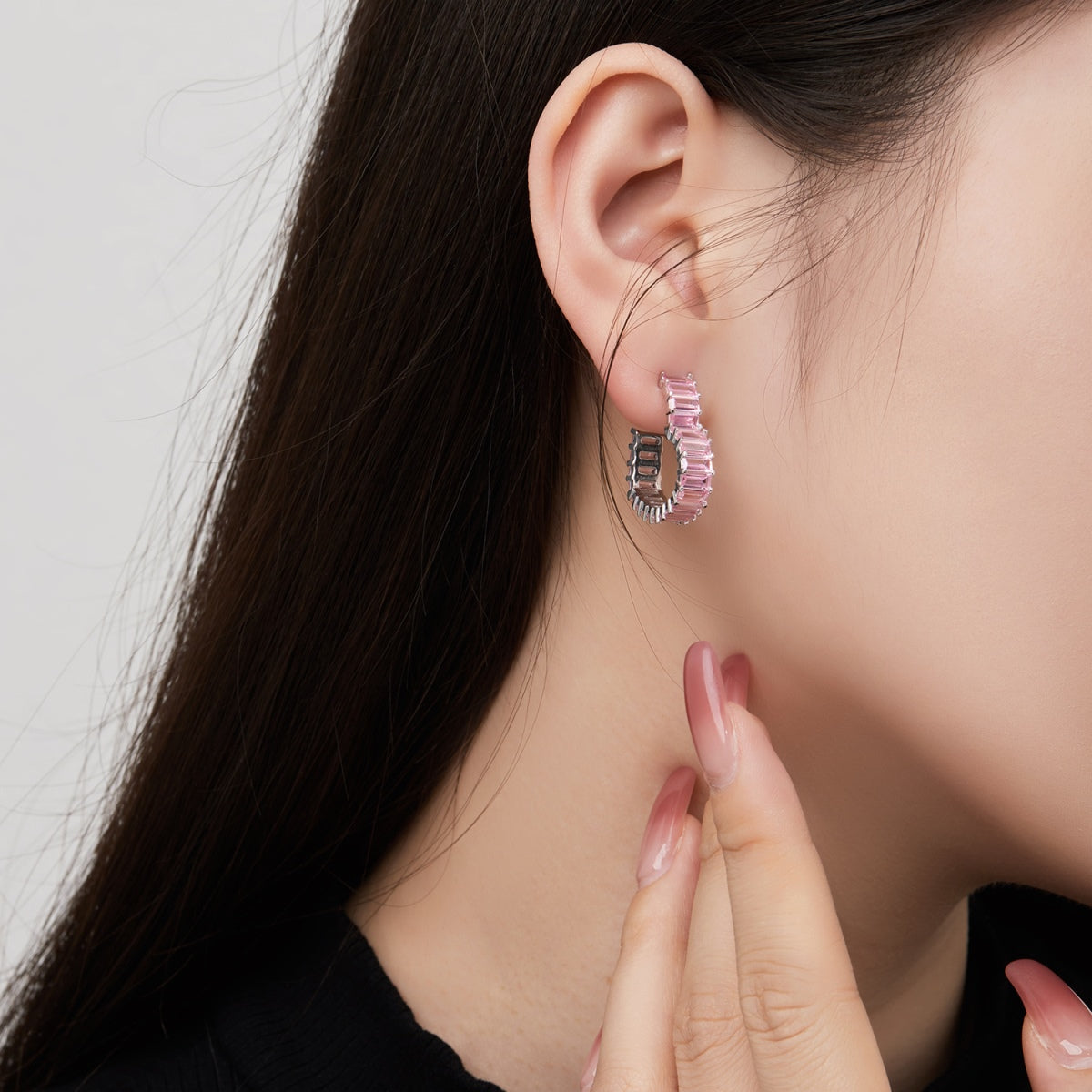 [Elite]Radiant Heart Cutout Earrings