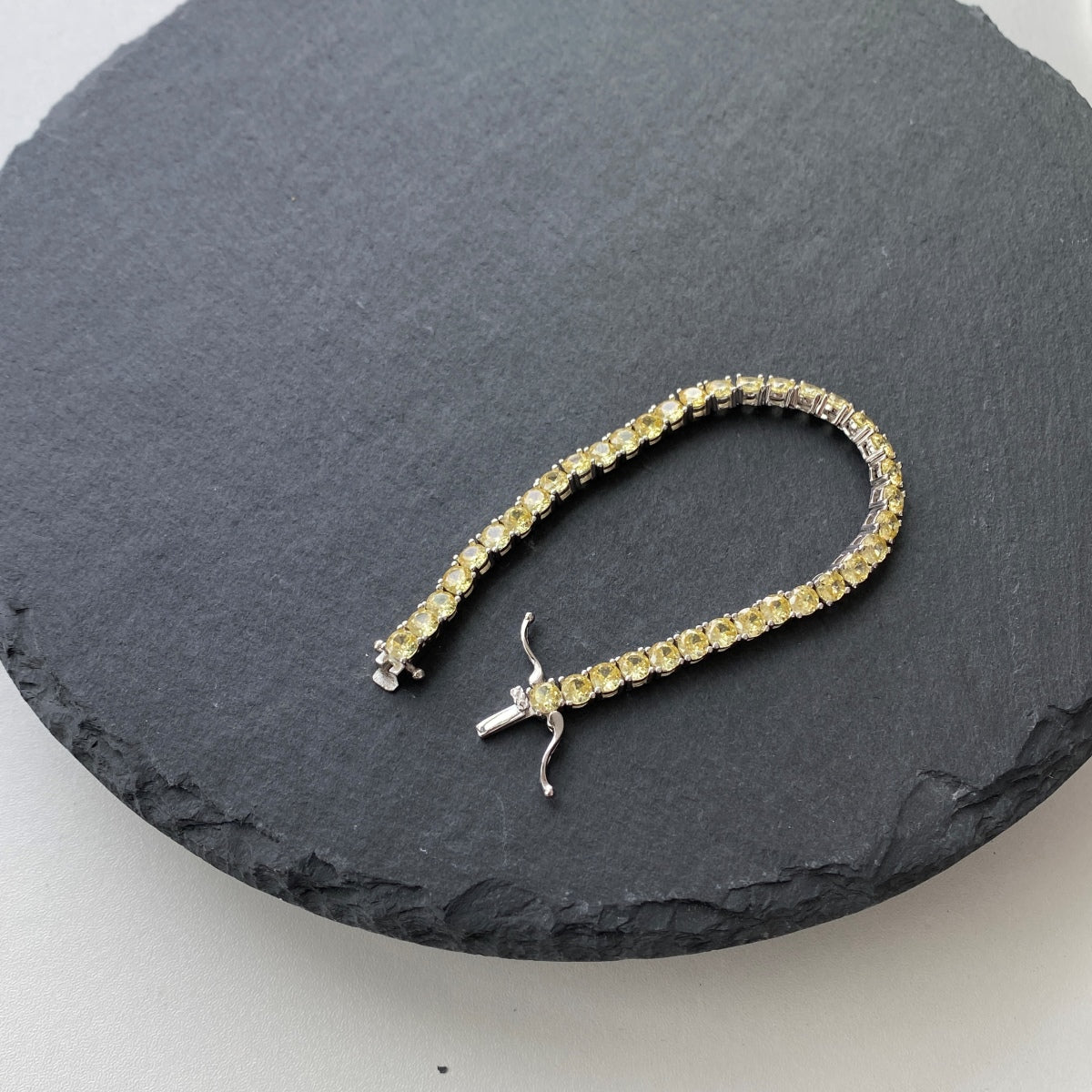 [Elite]Ornate Dazzling Round Cut Tennis Bracelet