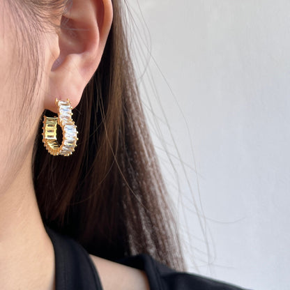 [Elite]Radiant Heart Cutout Earrings