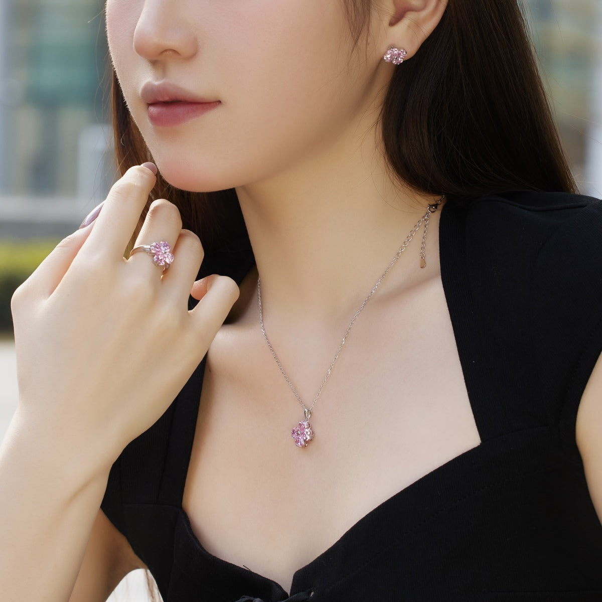 [Elite]Four-Leaf Clover Ball Earrings