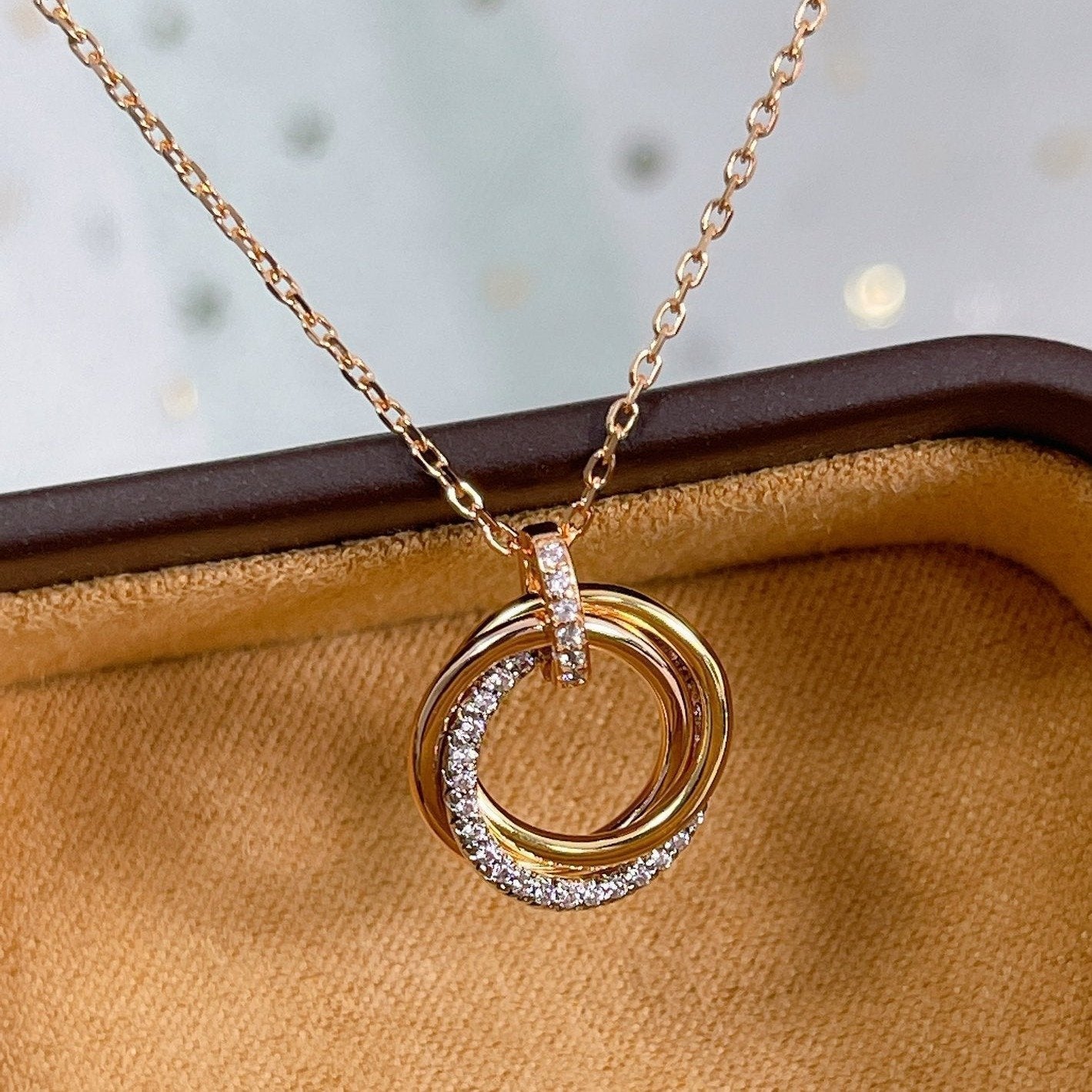 [Elite]TRINITY NECKLACE SILVER GOLD PINK GOLD DIAMONDS