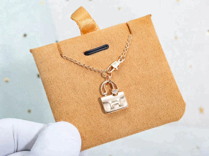 [Elite]AMULETTE PEDANT ROSE GOLD NECKLACE