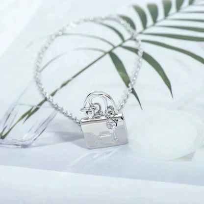 [Elite]AMULETTE PEDANT SILVER NECKLACE
