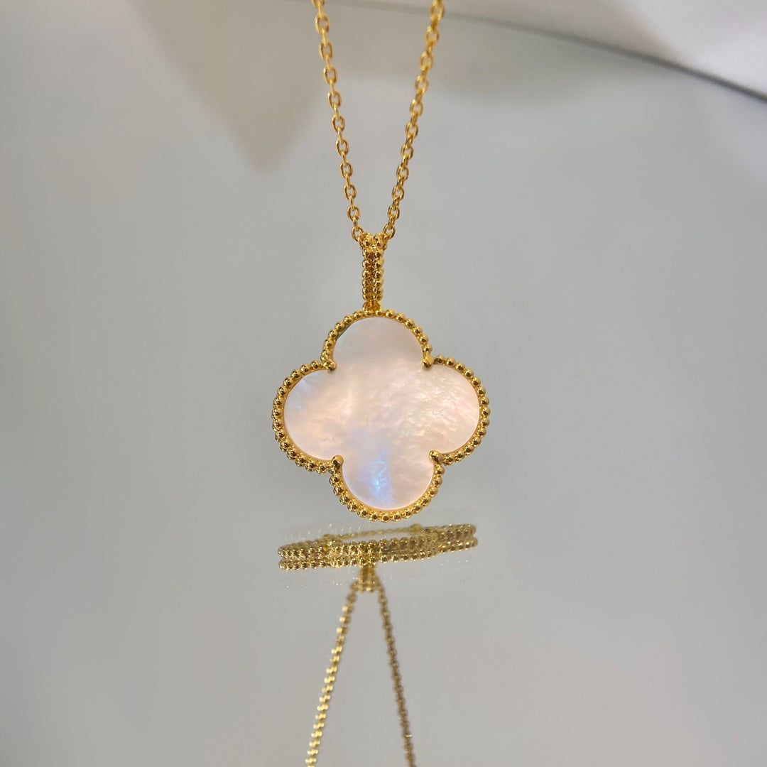 [Elite]CLOVER 25MM MOP LARGE PENDANT NECKLACE