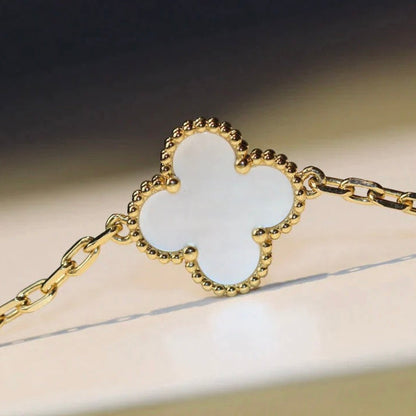[Elite]CLOVER 20 MOTIFS WHITE MOP NECKLACE
