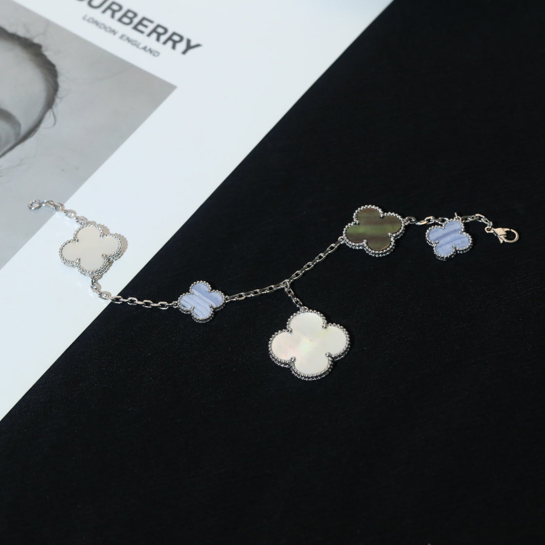 [Elite]CLOVER BRACELET 5 MOTIFS MOP CHALCEDONY SILVER