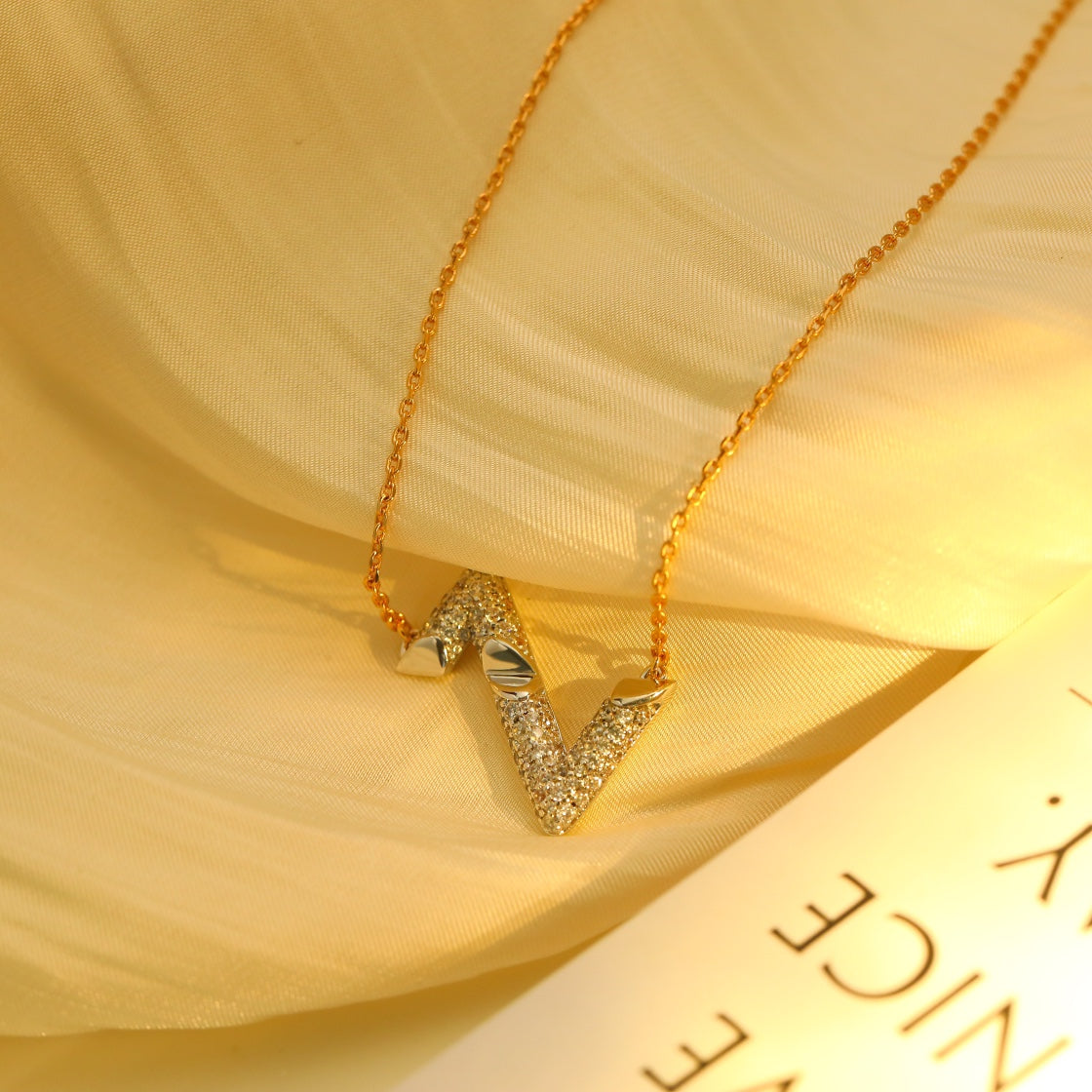 [Elite]VOLT SILVER DIAMOND PEDANT NECKLACE
