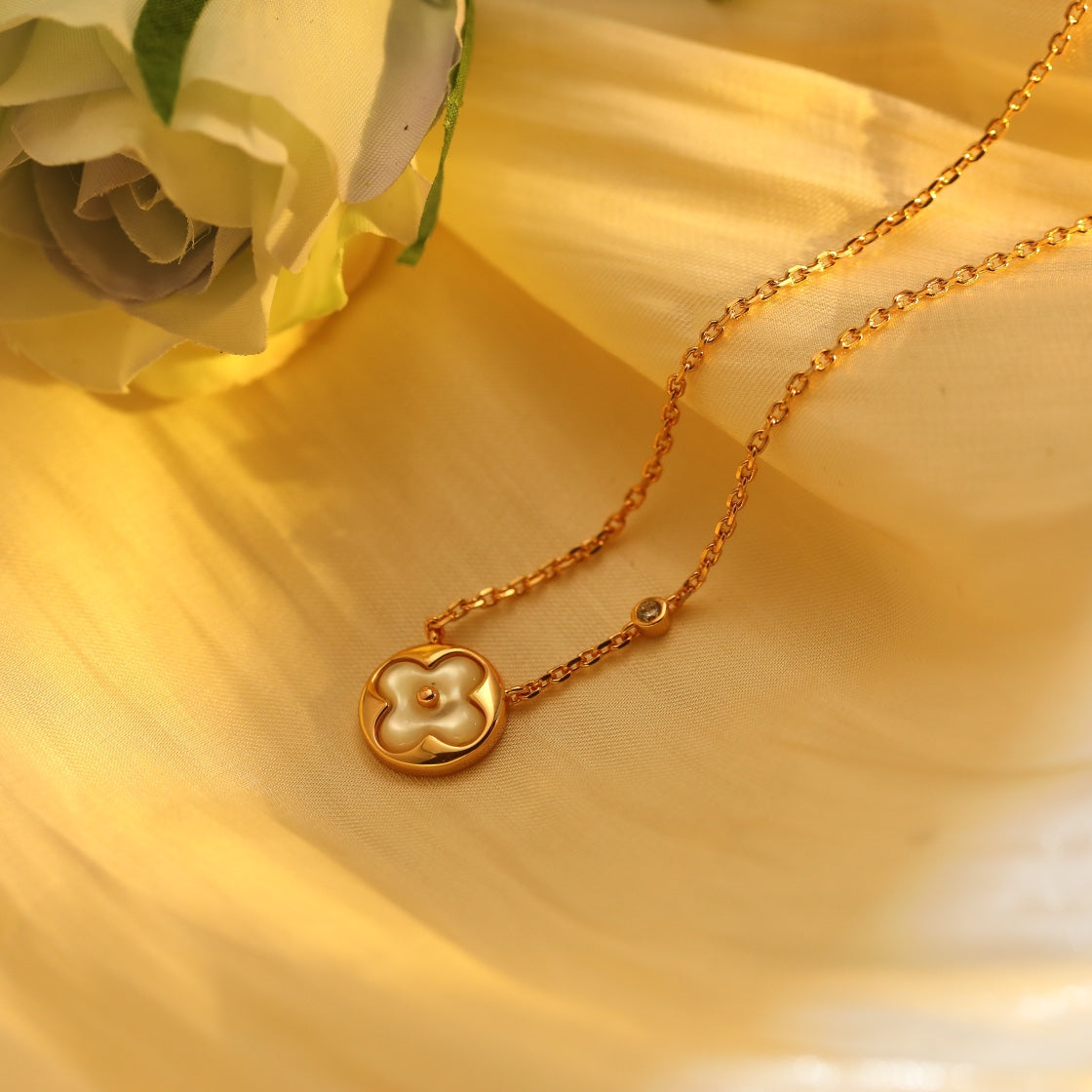[Elite]SUN PEDANT PINK GOLD 1 DIAMOND NECKLACE