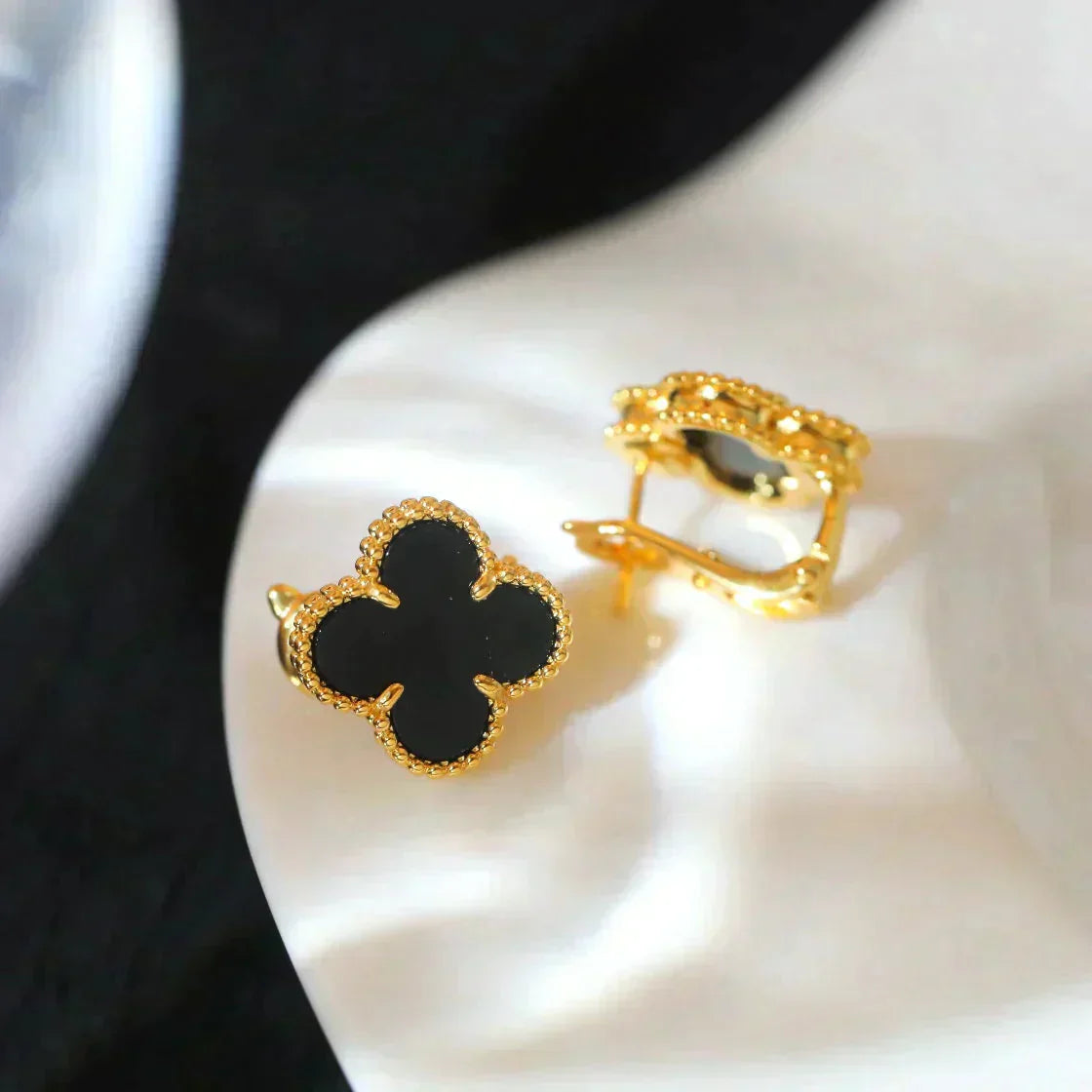 [Elite]CLOVER MEDIUM 1 MOTIFS  ONYX STUD EARRINGS