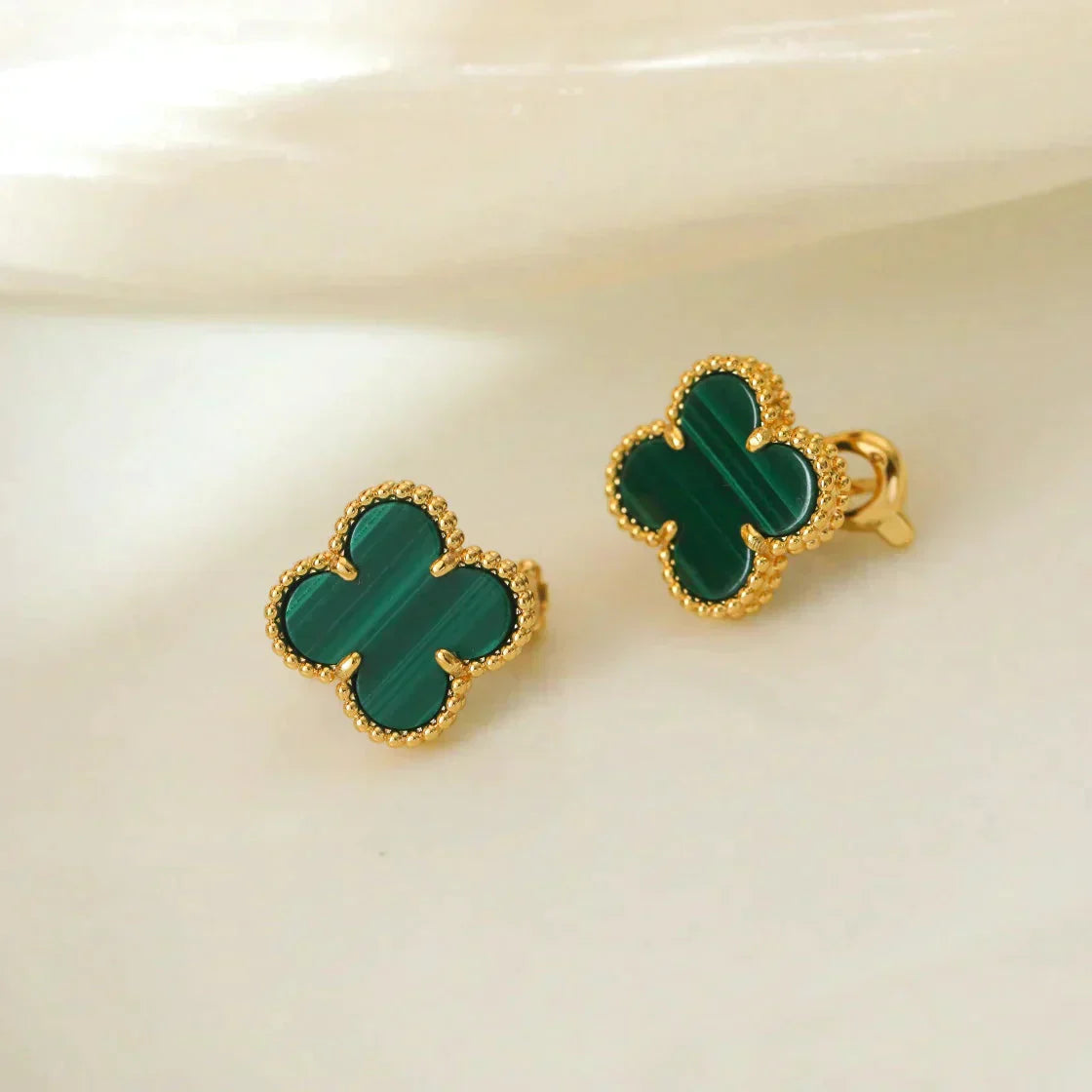 [Elite]CLOVER MEDIUM 1 MOTIFS MALACHITE  EARRINGS