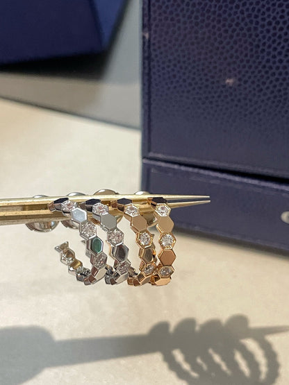 [Elite]Hollow Design Four-Leaf Clover Flower Shape Ring