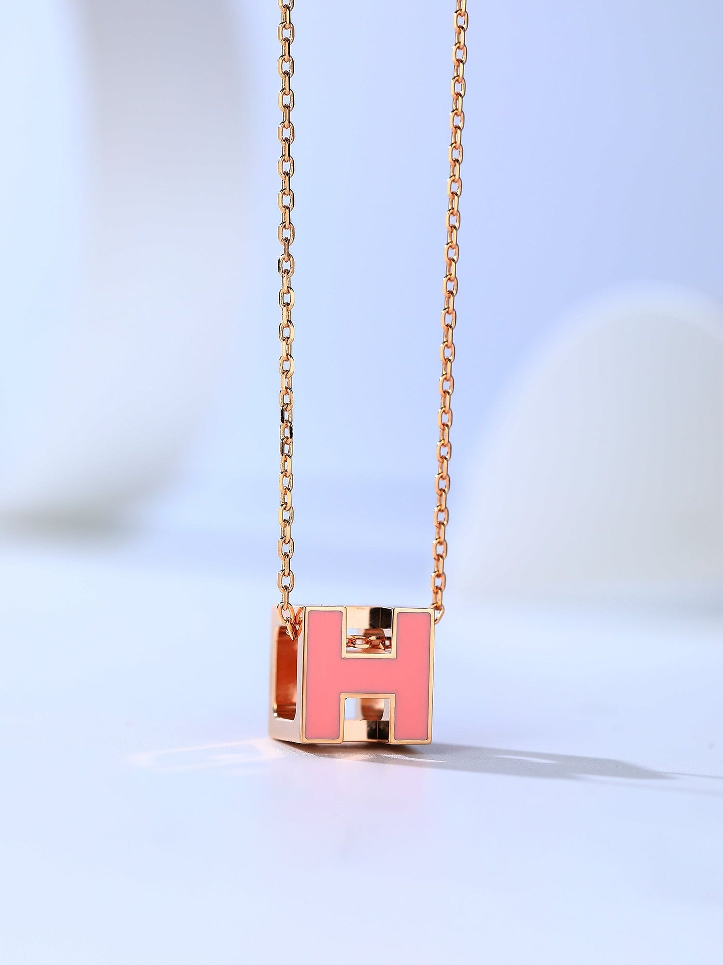 [Elite]H CAGE PINK GOLD NECKLACE