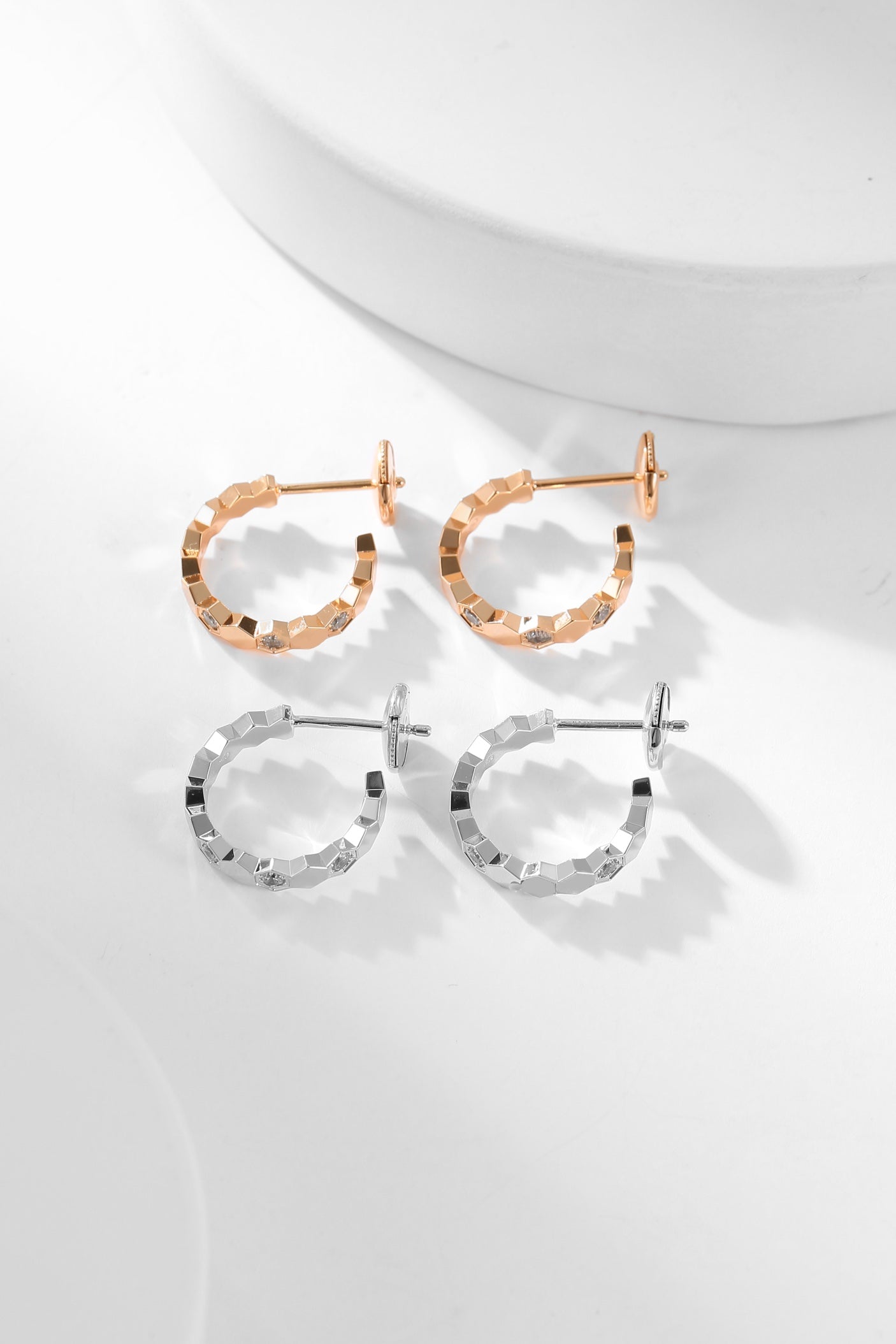 [Elite]BEE LOVE DIAMOND HOOP EARRINGS