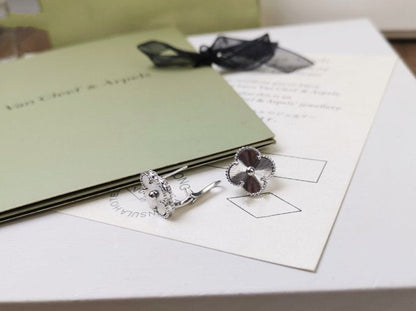 [Elite]CLOVER MEDIUM STUD EARRINGS
