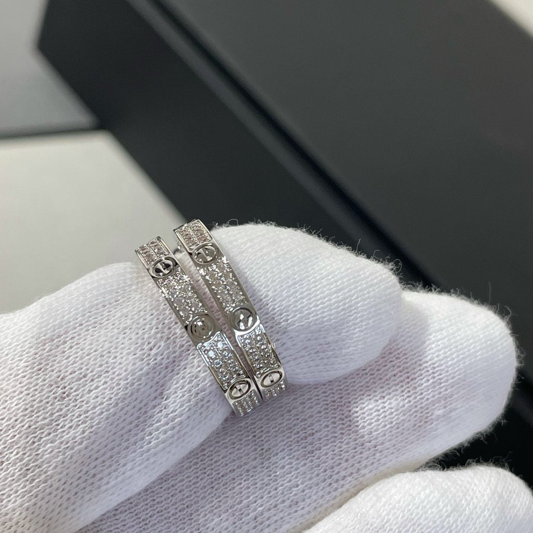 [Elite]LOVE DIAMOND SILVER HOOP EARRINGS