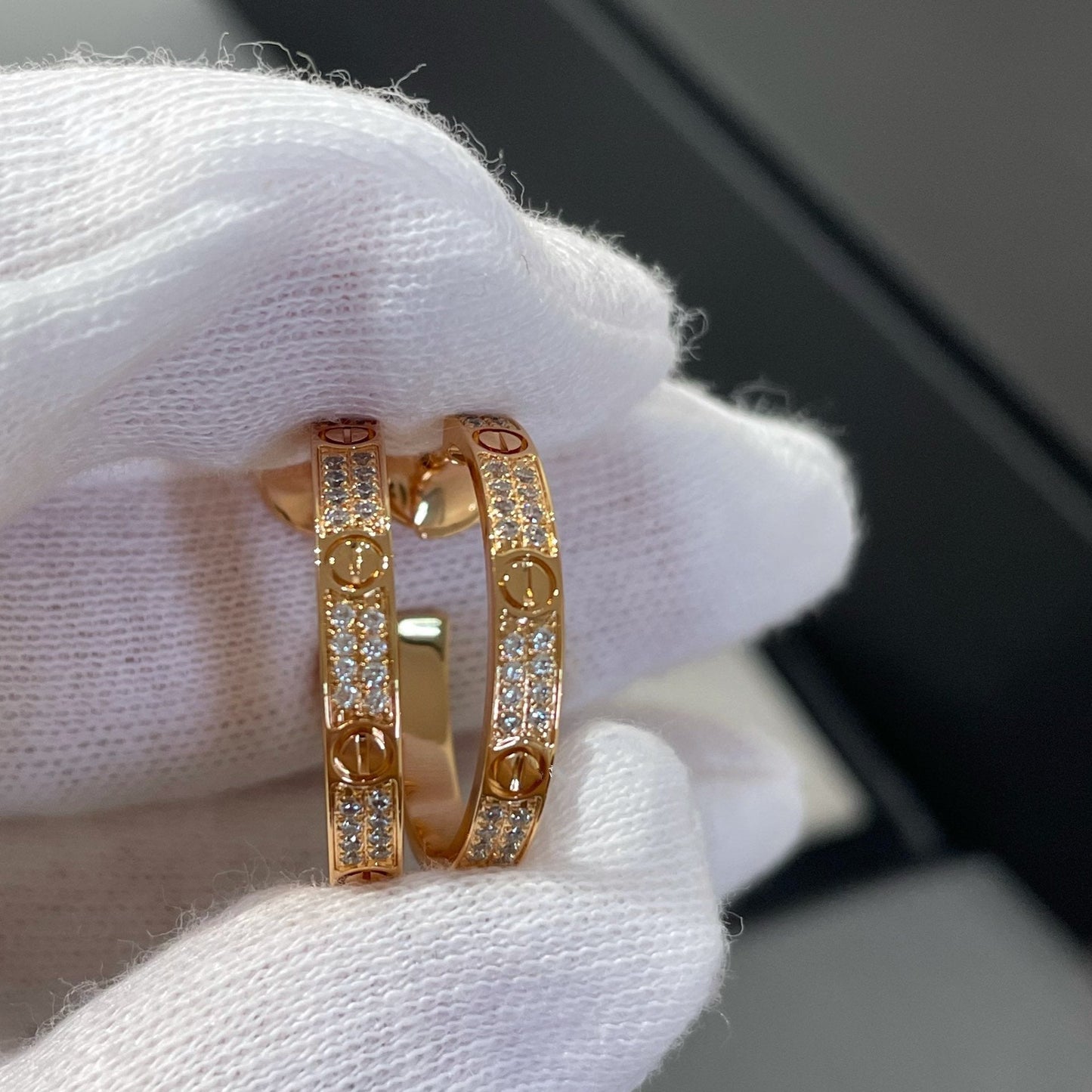 [Elite]LOVE DIAMOND PINK GOLD HOOP EARRINGS