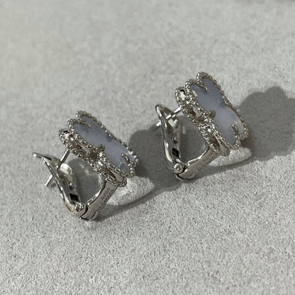 [Elite]CLOVER CHALCEDONY SILVER STUD EARRINGS