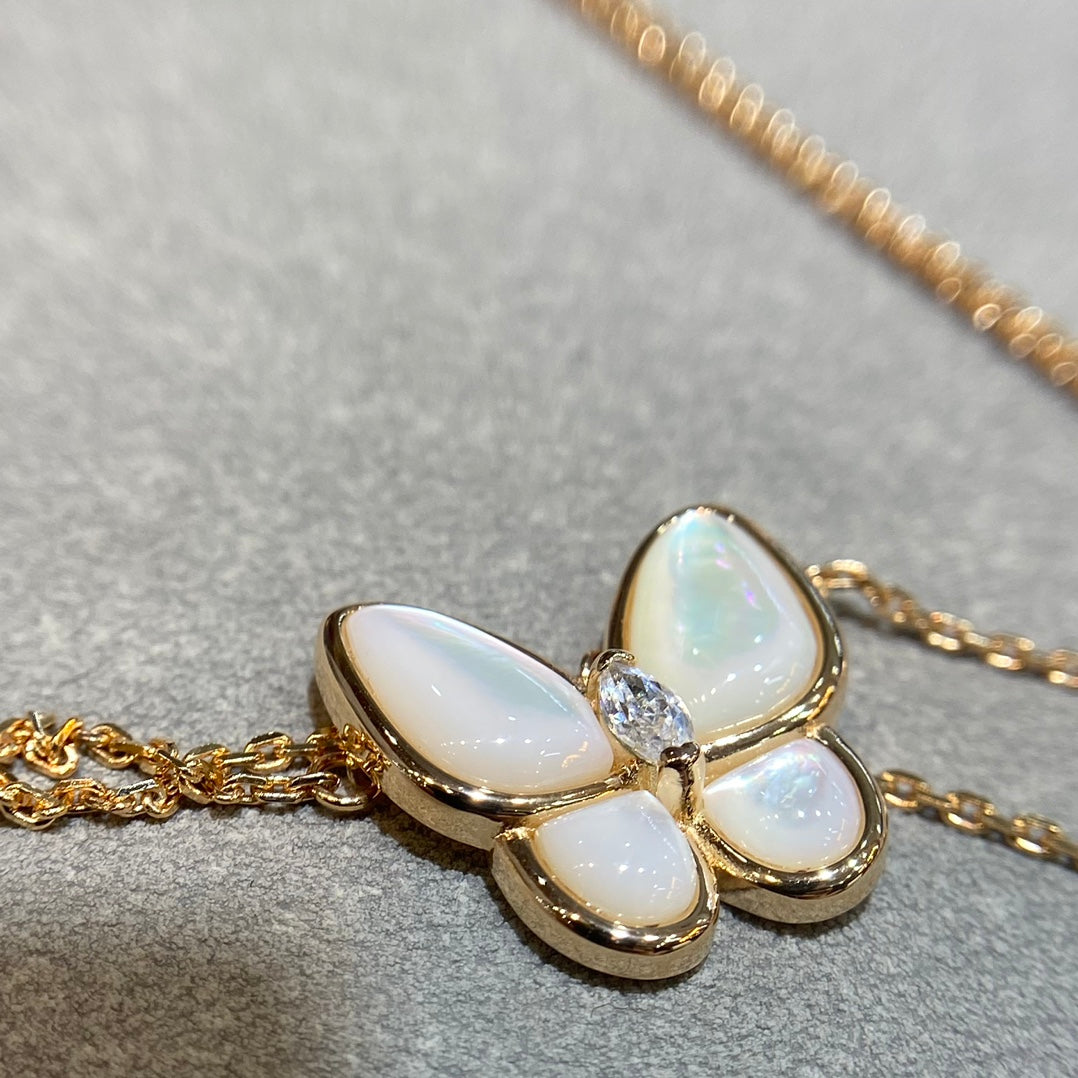 [Elite]BUTTERFLY MOP DIAMOND NECKLACE
