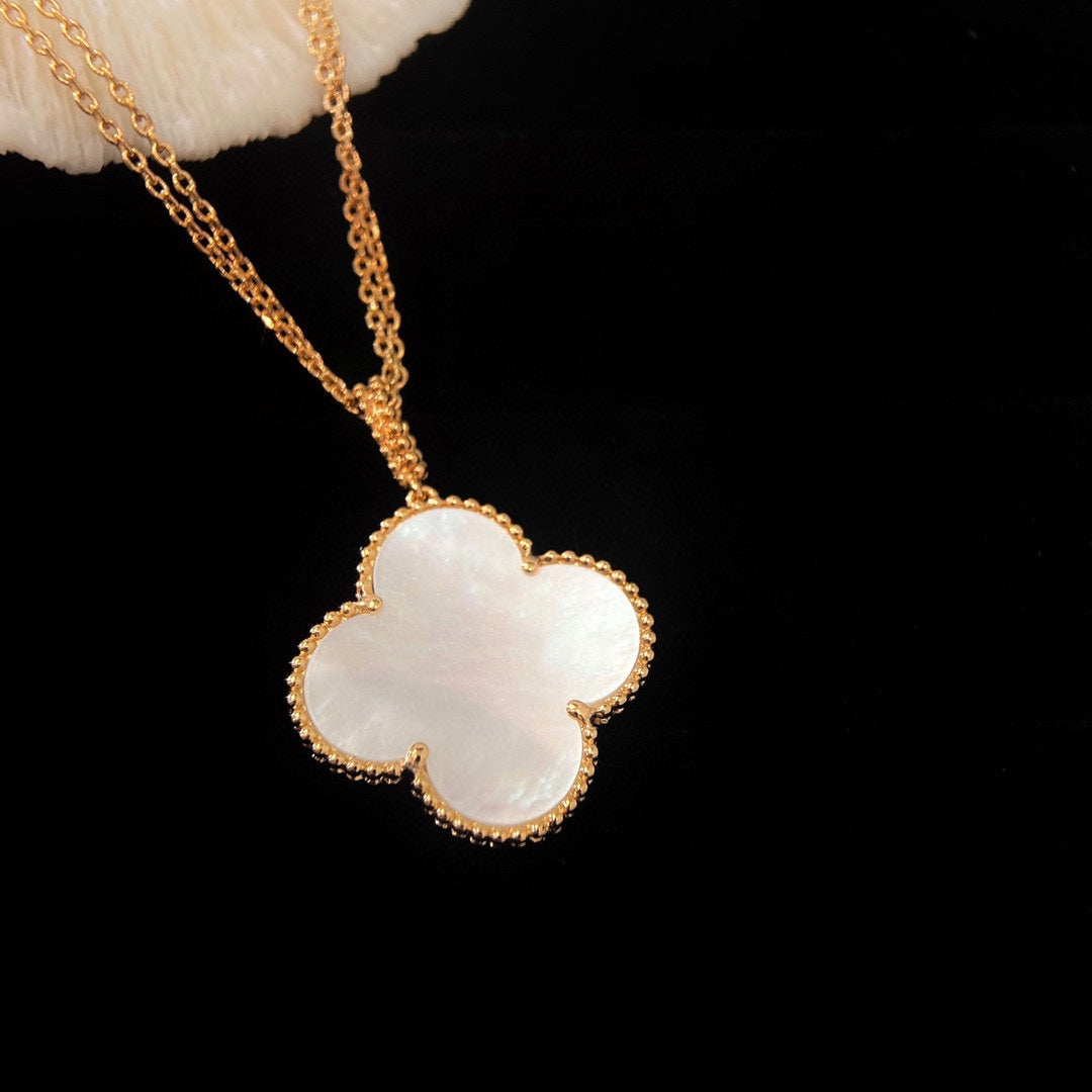 [Elite]CLOVER 25MM MOP LARGE PENDANT NECKLACE