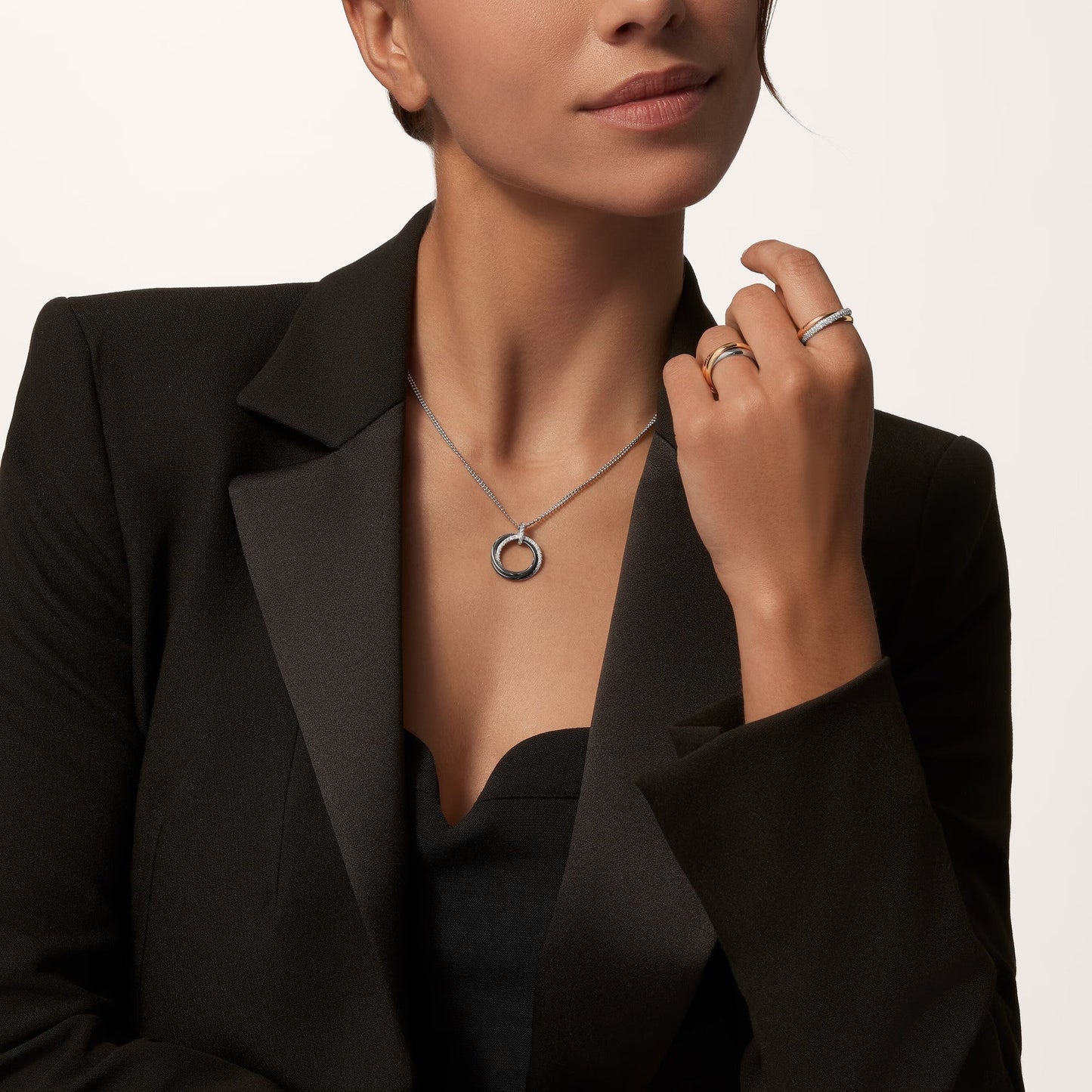 [Elite]TRINITY CERAMIC NECKLACE