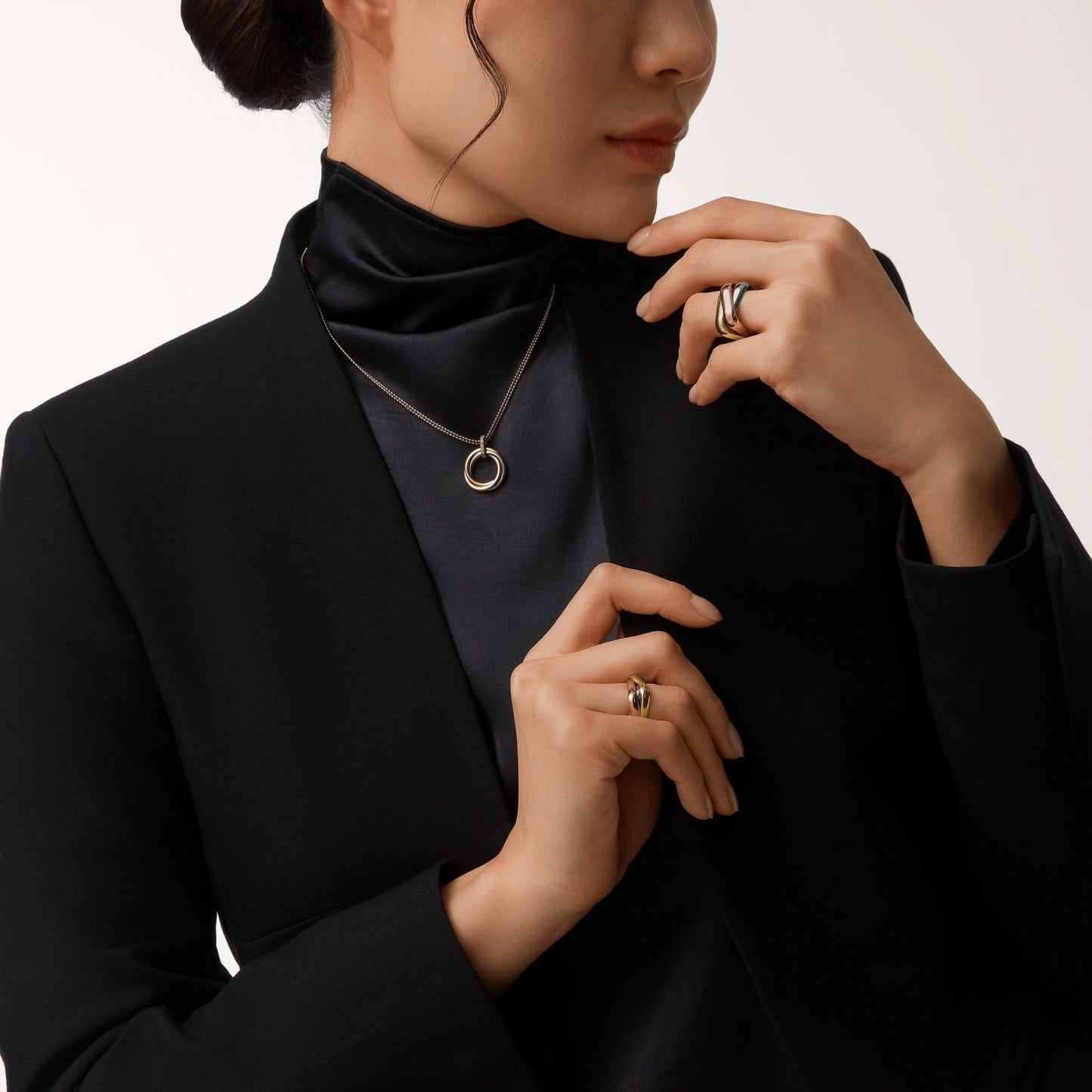 [Elite]TRINITY MEDIUM  DIAMONDS NECKLACE