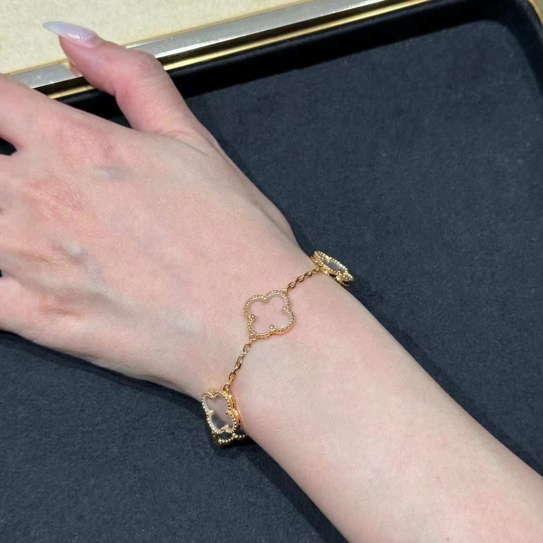 [Elite]CLOVER 5 MOTIF ROCK CRYSTAL BRACELET