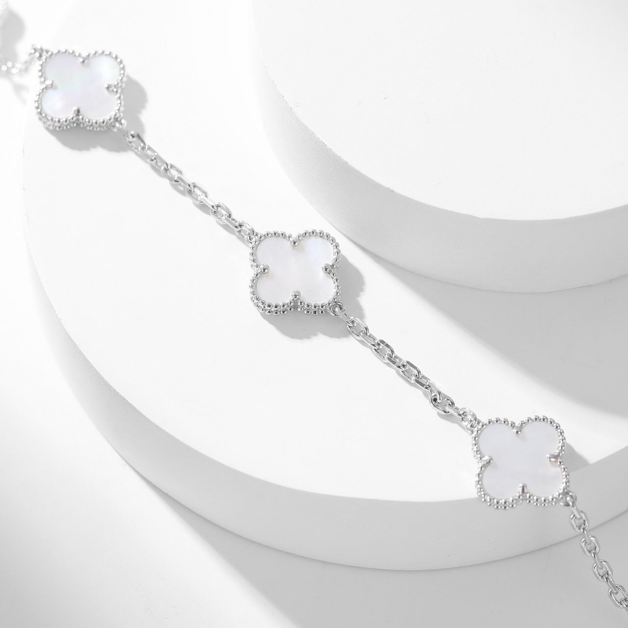 [Elite]CLOVER 10 MOTIFS WHITE MOTHER OF PEARL NECKLACE