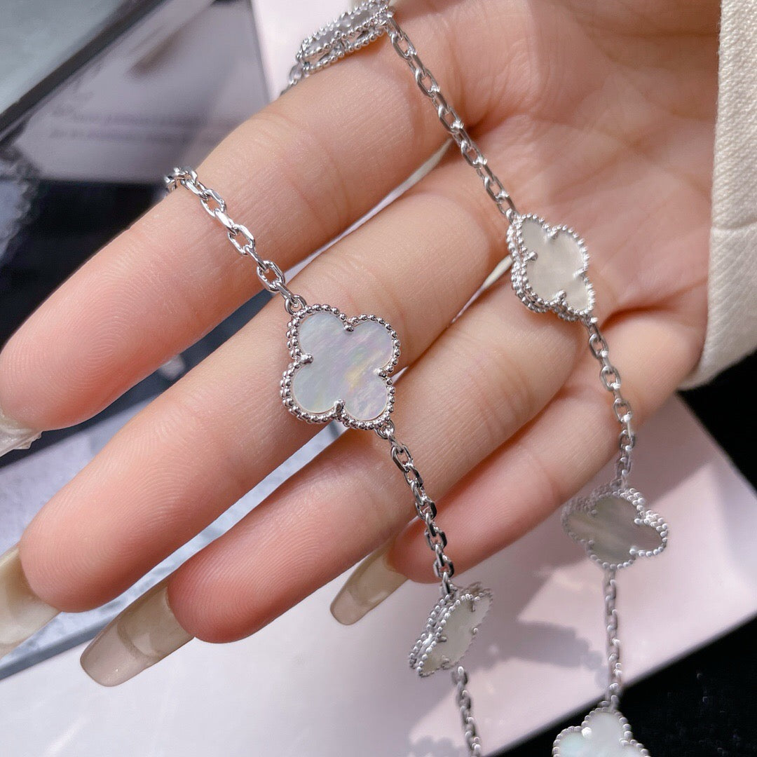 [Elite]CLOVER 10 MOTIFS WHITE MOTHER OF PEARL NECKLACE
