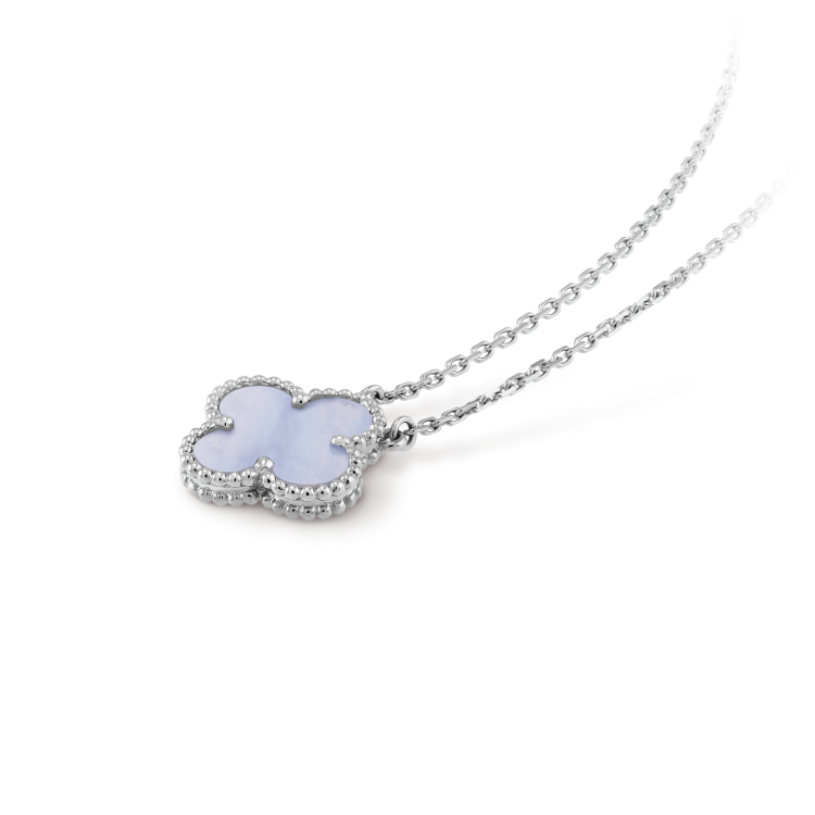 [Elite]CLOVER 15MM BLUE CHALCEDONY NECKLACE SILVER