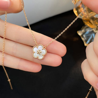[Elite]LUCKY  WHITE MOP  PLUM BLOSSOM NECKLACE
