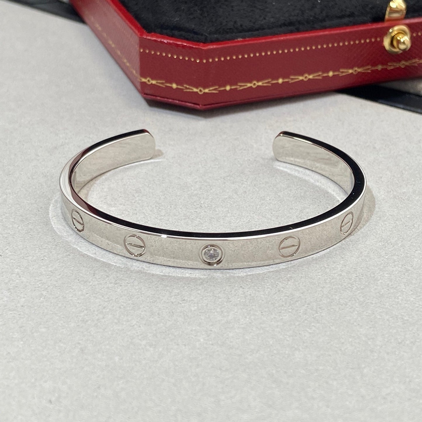 [Elite]LOVE BRACELET 6.1MM 1 DIAMOND OPEN CUFF