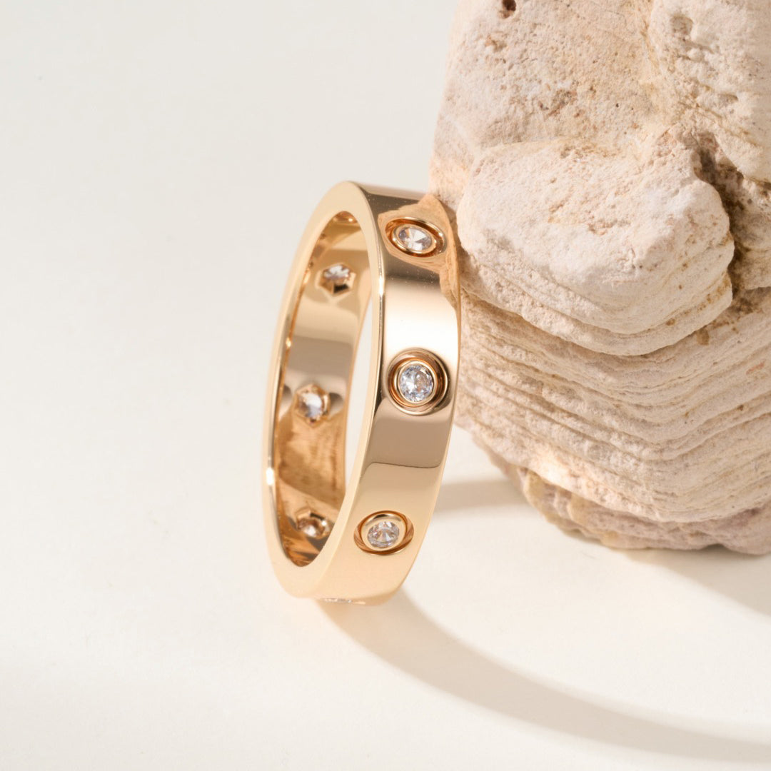 [Elite]LOVE 4MM 8 DIAMOND RING