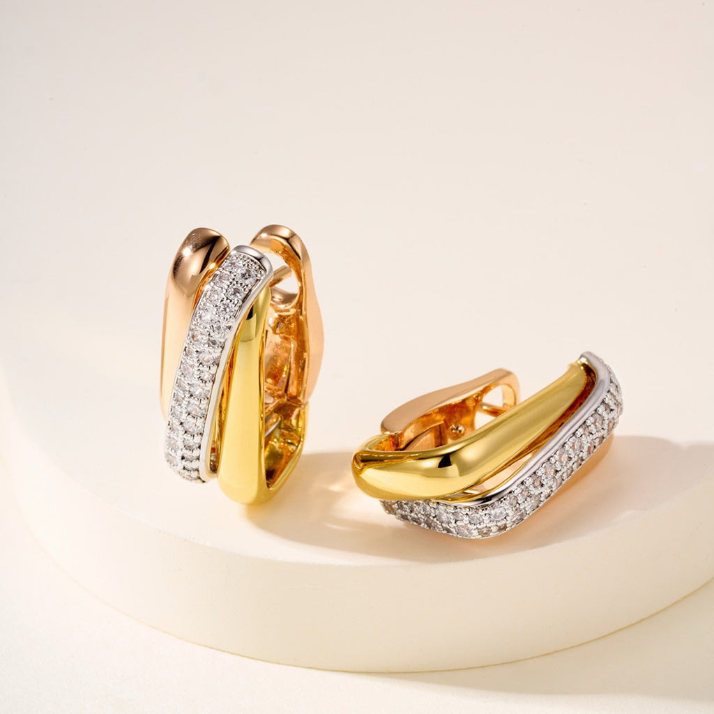 [Elite]TRINITY HALF DIAMOND  CUSHION EARRINGS