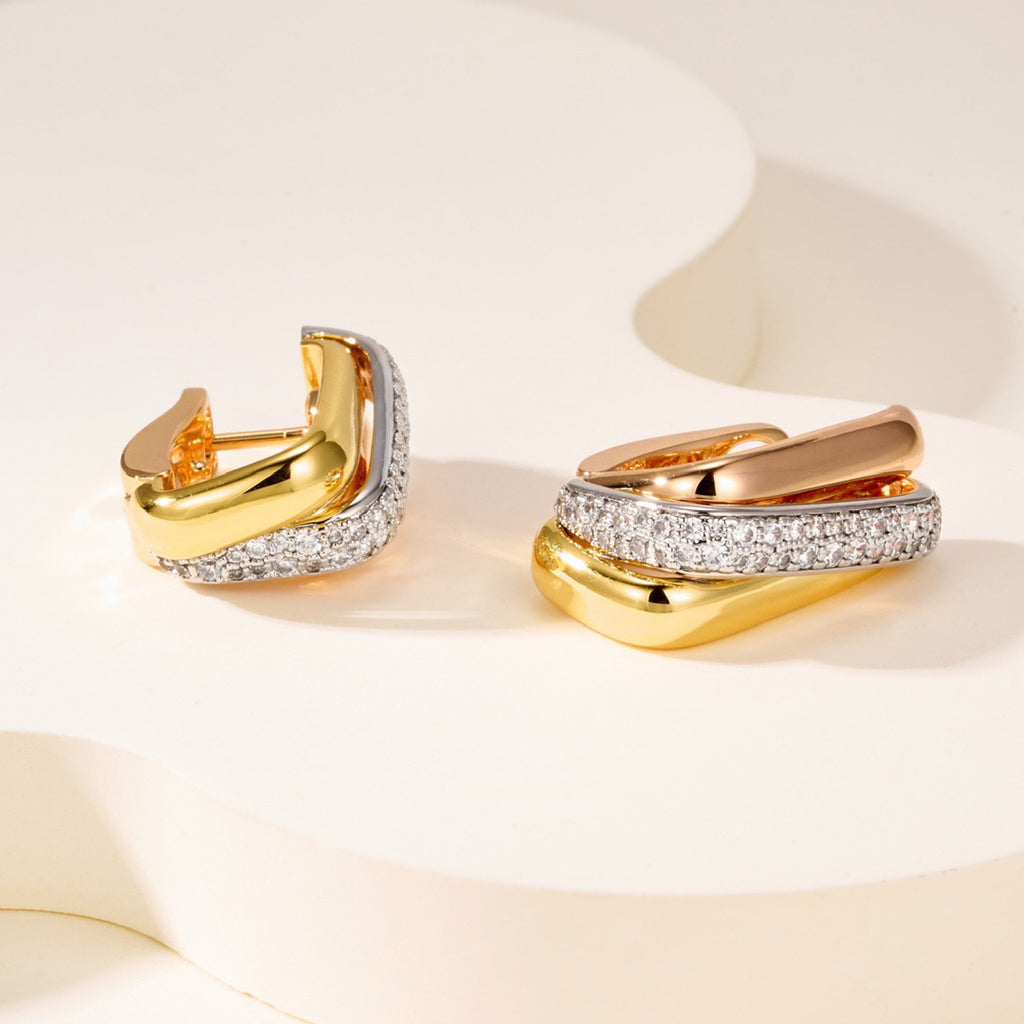 [Elite]TRINITY HALF DIAMOND  CUSHION EARRINGS